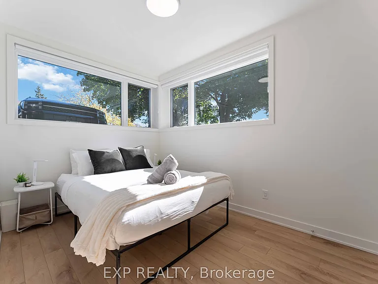 844 Connaught Ave — Photo 14