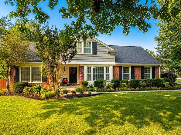 520 Maple Ln, Central City, KY 42330