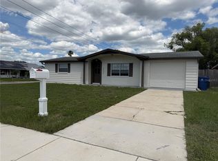 3452 Columbus Dr, Holiday, FL 34691