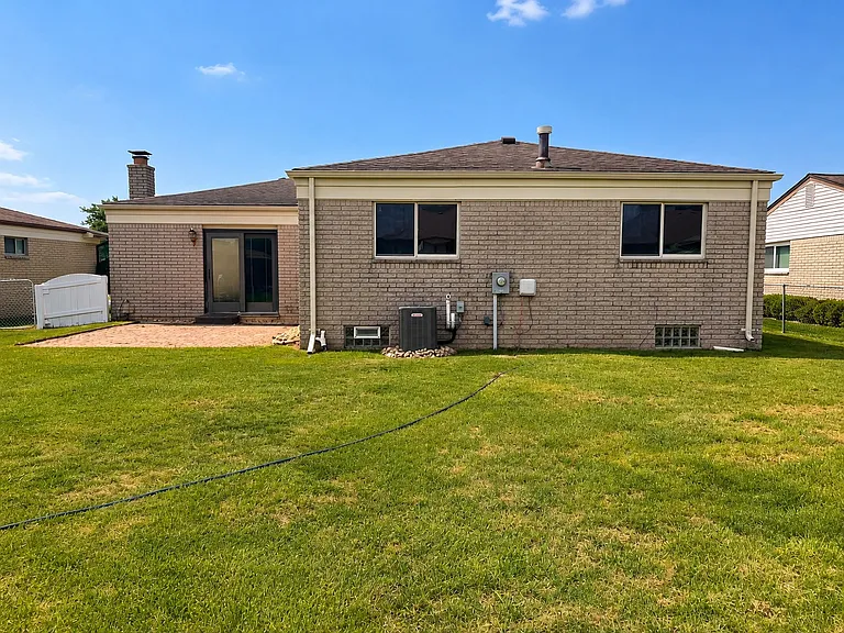 3629 Gloucester Dr — Photo 11