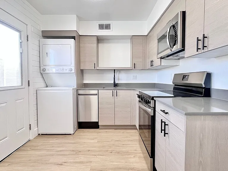Villas on Holly — Photo 46