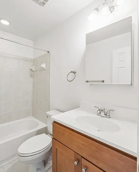 1337 Girard St NW #3 — Photo 6