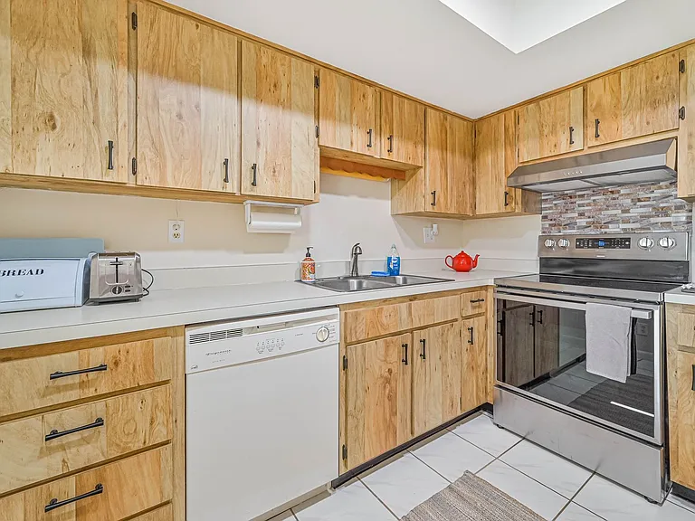 6108 Whiskey Creek Dr #107 — Photo 12