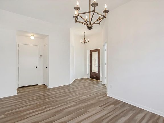 5th image of 25918 Chapman Falls Dr