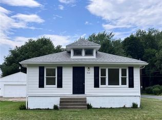 914 Utica Ave, Akron, OH 44312