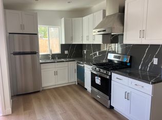 3414 W 17th St, Los Angeles, CA 90019