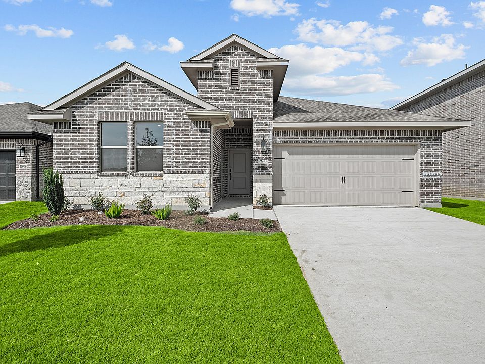 1st image of 2608 Huron Dr