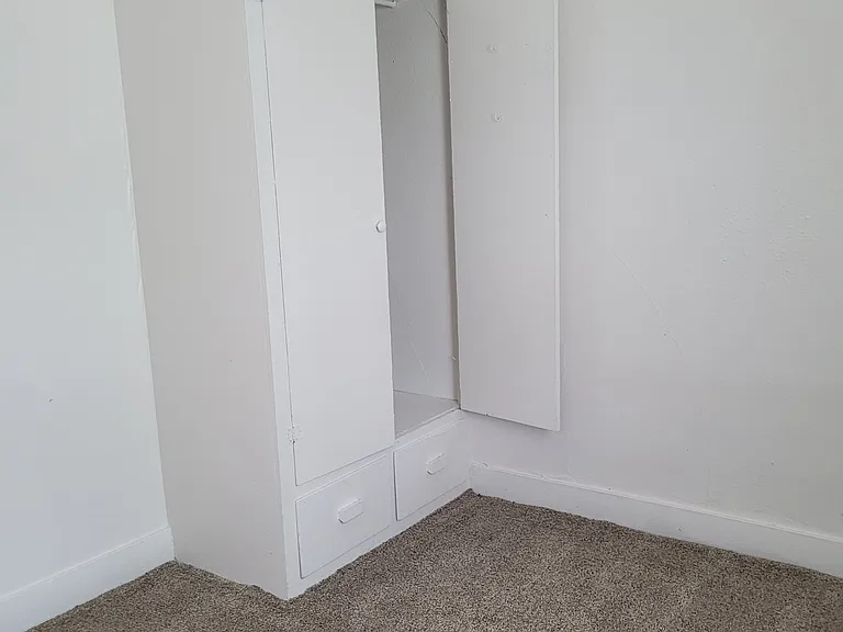 608 Elias Ave #608 — Photo 17