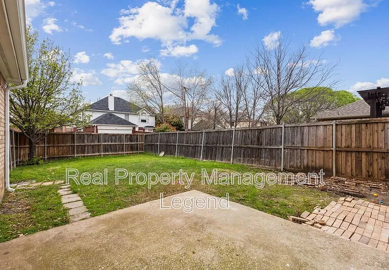 5012 Boxwood Ln — Photo 25