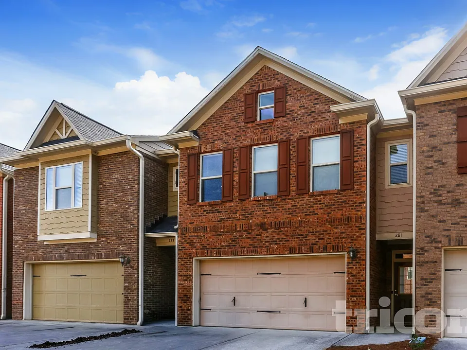 281 Oakland Hills Way