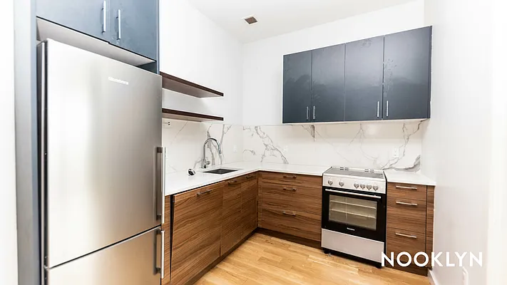 Rented by Nooklyn NYC LLC | media 172