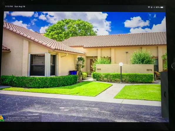 3068 Deer Creek Lake Shore Dr, Deerfield Beach, FL 33442