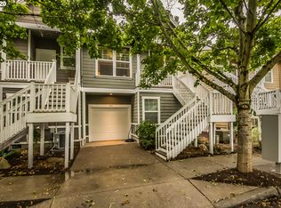 328 NE Roth St, Portland, OR 97211