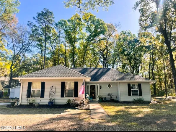 160 Middle Rd, Beaufort, SC 29907