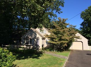 8 Birch Ln, Florham Park, NJ 07932