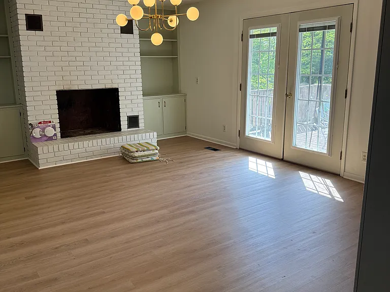 923 W Crest Rd — Photo 9