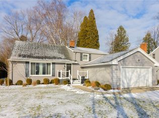 306 Walmar Rd, Bay Village, OH 44140