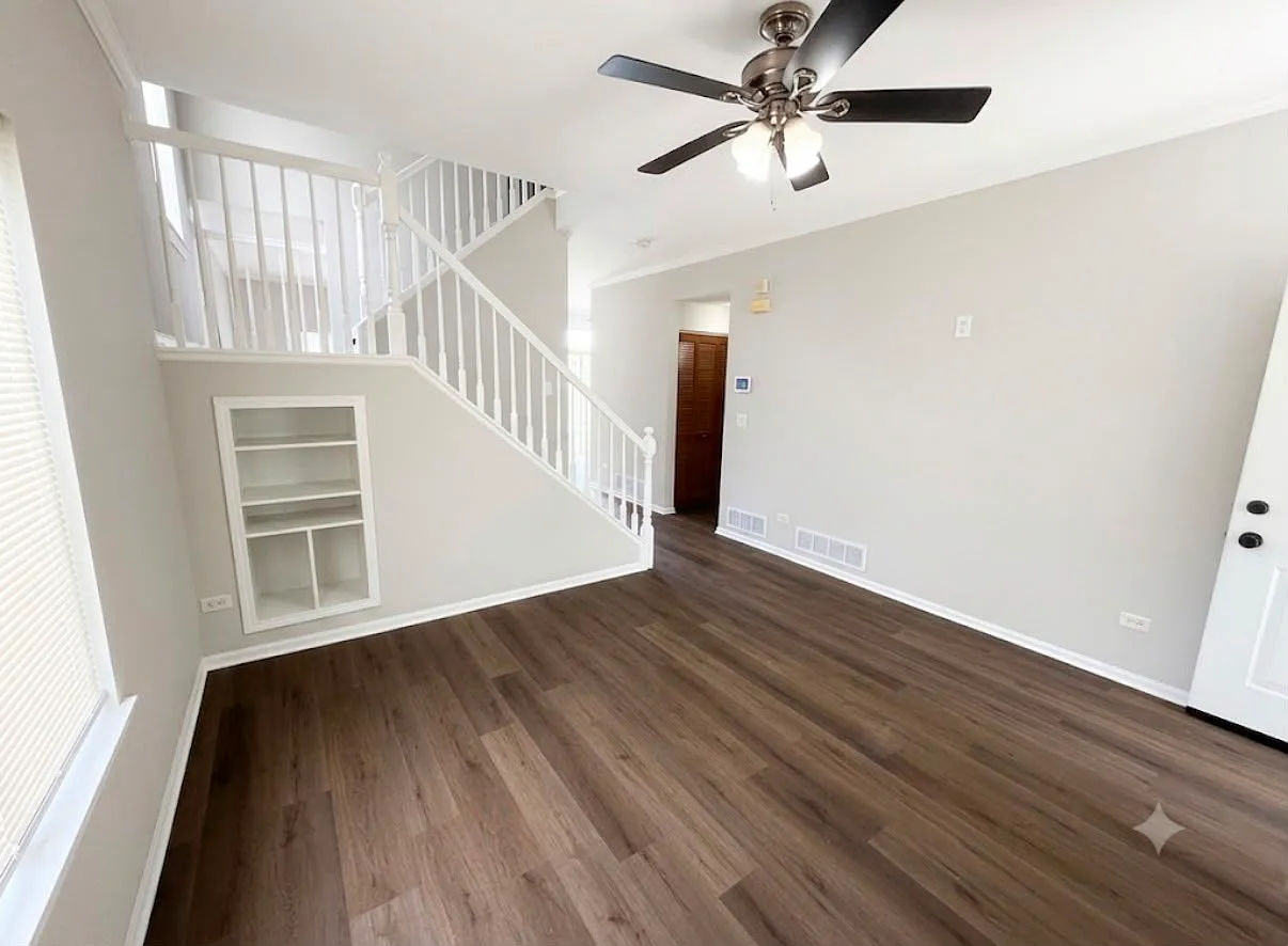 3 bed, 1382 sqft, $2,850 — Photo 1