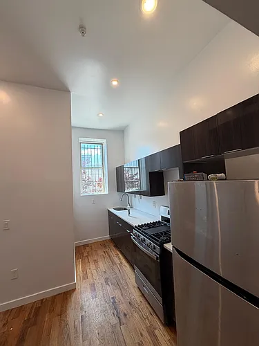 585 Central Ave Photo 1