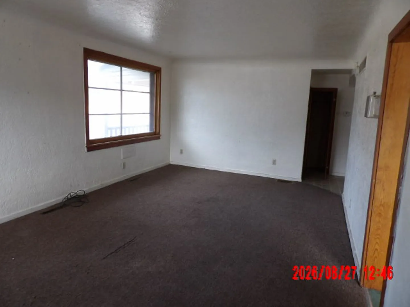 2 Bedroom 1 Bath Main Level Apartment- All Utilities Included — Photo 3