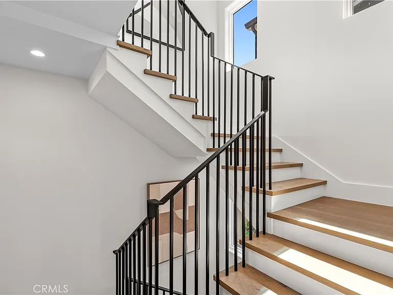 430 Fernleaf Ave — Photo 40