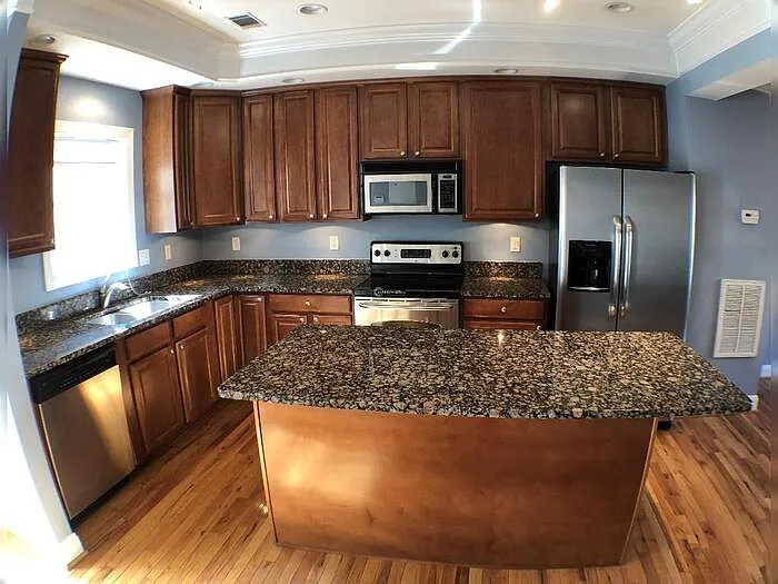 2 bed, 2.5 bath, 1344 sqft, $1,850 — Photo 3