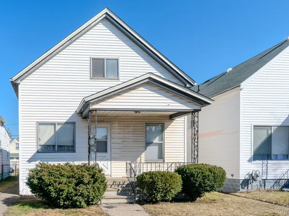 12112 Mitchell St, Hamtramck, MI 48212