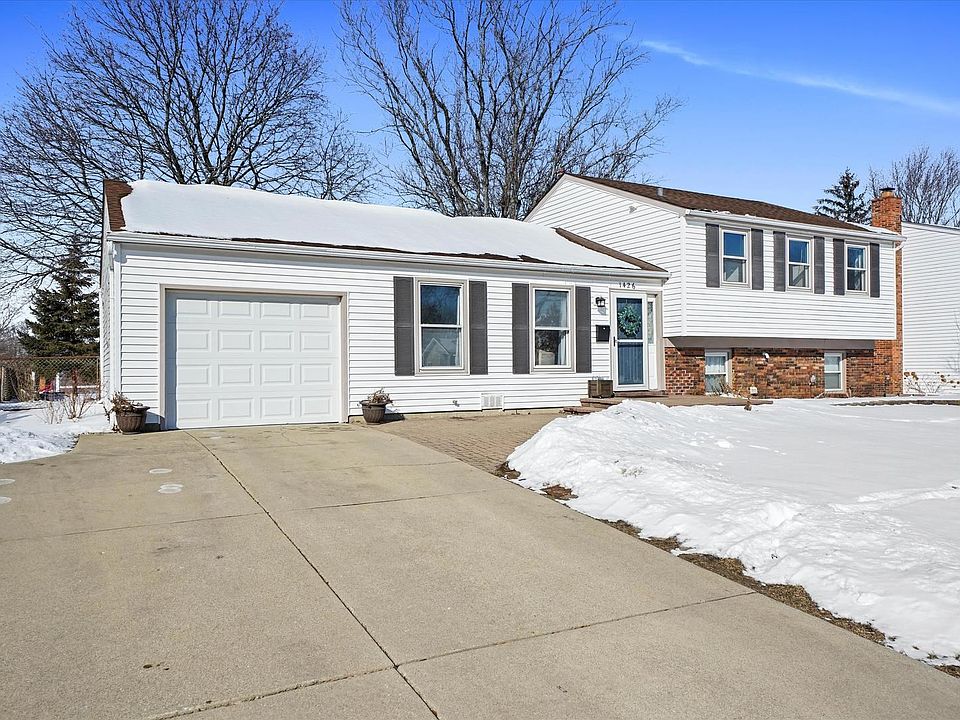 1st image of 1426 Amherst Dr