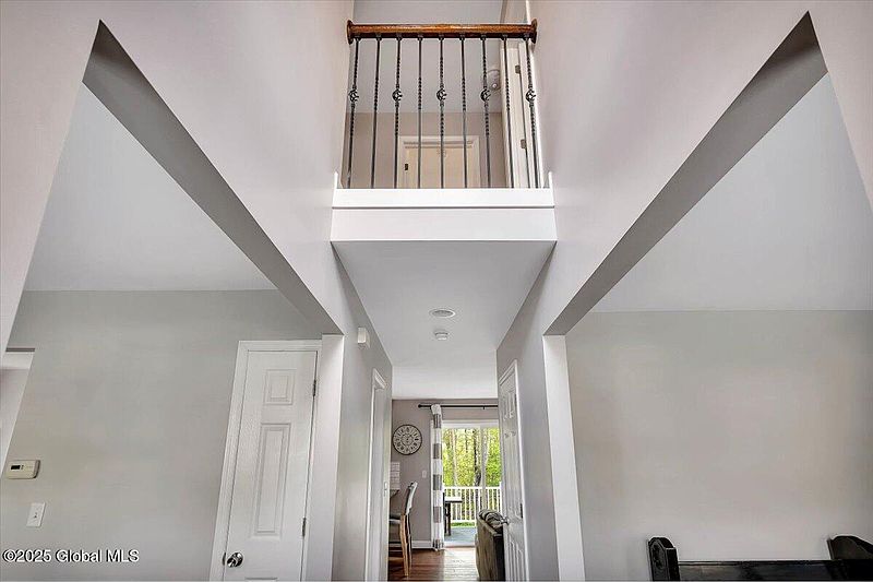3rd image of 13 Willowbrook Terrace