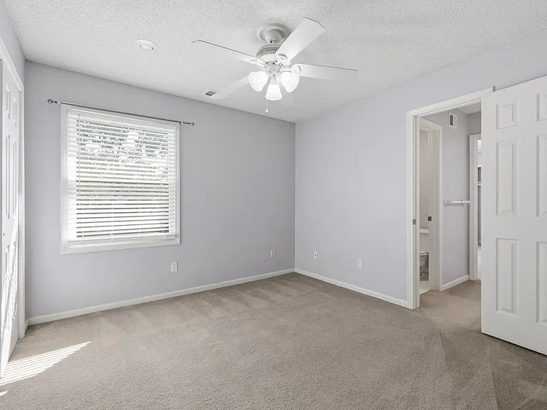 14117 Parkhill Ln — Photo 28