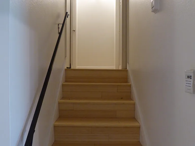 10412 Guadalajara Ave NE — Photo 9