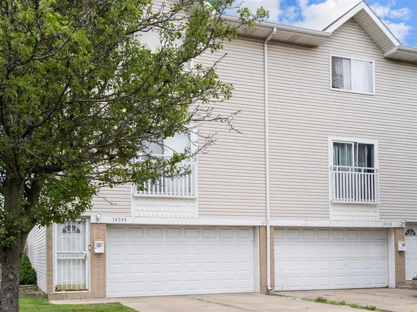 14542 S Marquette Ave, Burnham, IL 60633