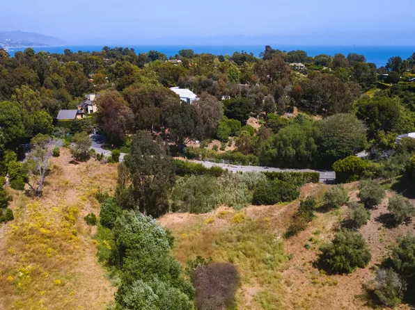 6825 Fernhill Dr, Malibu, CA 90265