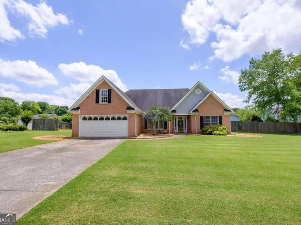 12 Churchill Downs NE, Cartersville, GA 30121