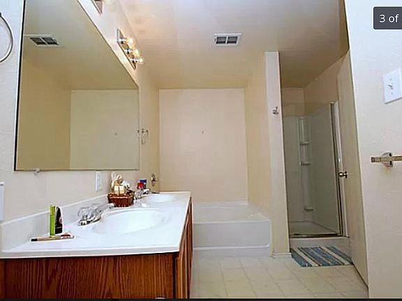 2nd image of 2904 Meadow Bluff Dr