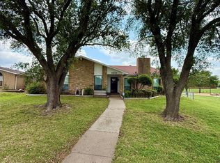5201 Ragan Dr, The Colony, TX 75056