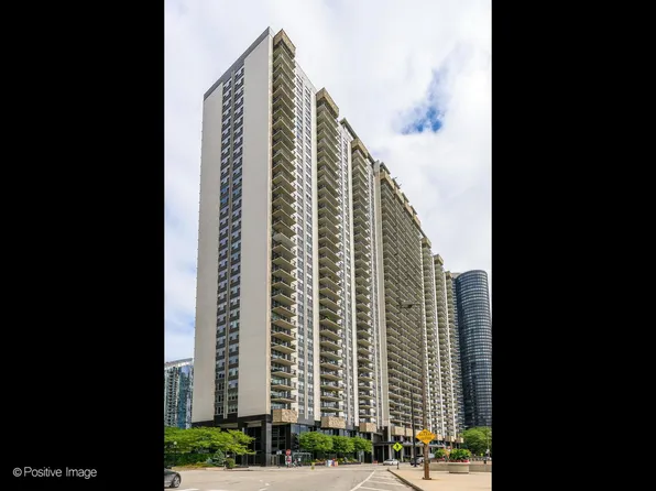 400 E Randolph St APT 1929, Chicago, IL 60601