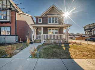 236 W Sundown Rd, Cochrane, AB T4C2R3