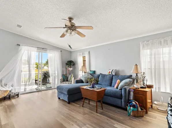 5630 Hemingway Court, Fort Pierce, FL 34982