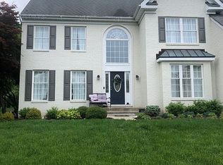 7 High Pond Dr, Newark, DE 19711