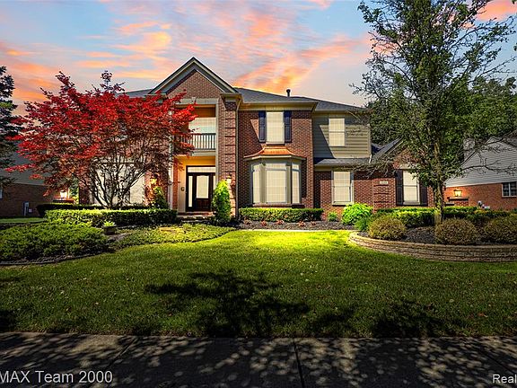 2nd image of 1248 Lasalle Rd