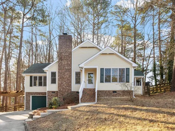 108 Fairburn Ct, Wake Forest, NC 27587