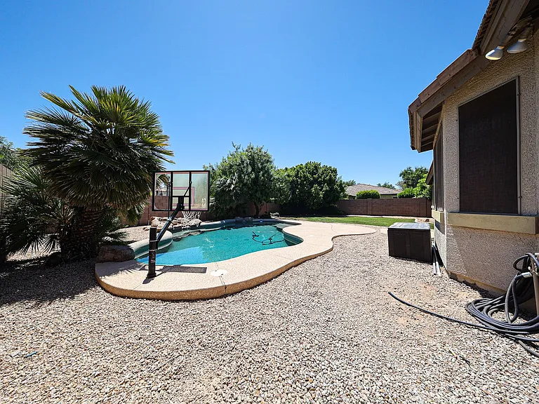 445 W Seagull Dr — Photo 43