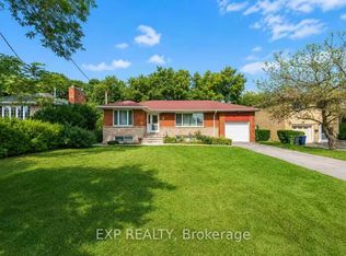 114 Castlegrove Blvd, Toronto, ON M3A1L6