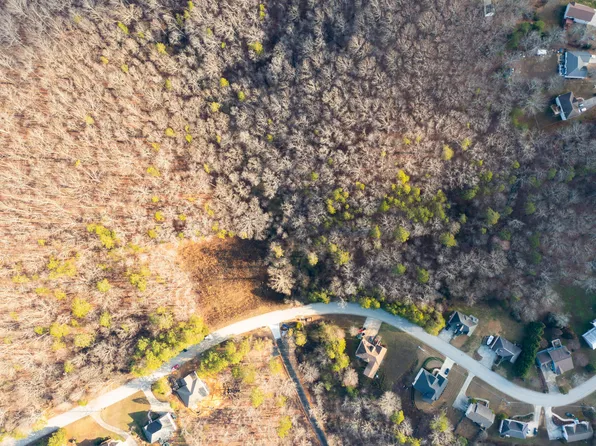 6601 Flagstone Dr, Ooltewah, TN 37363