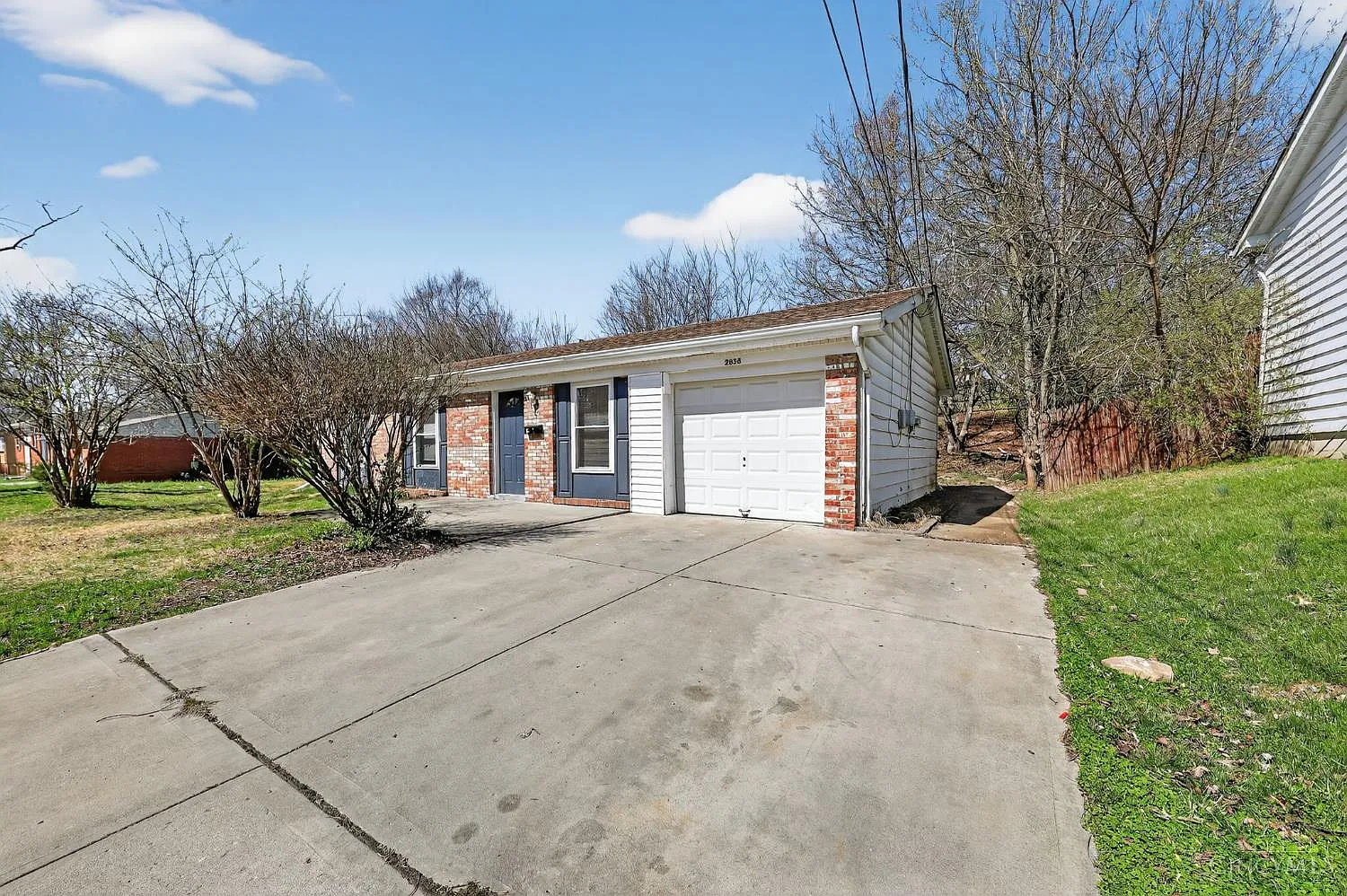 2838 Brampton Dr photo 1