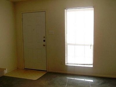 2nd image of 1111 Leslie Cir APT B