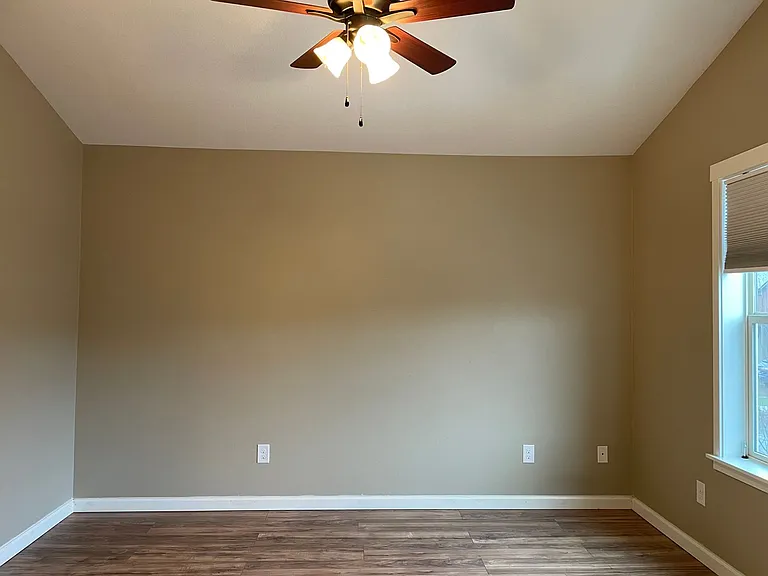 2641 NE 130th Ct — Photo 39