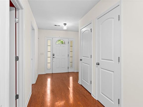 5th image of 1595 Langdon Village Dr
