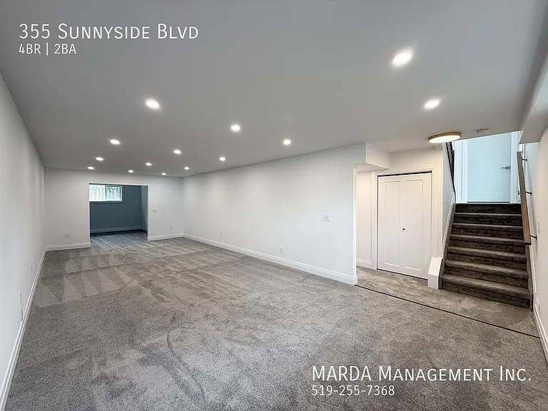 355 Sunnyside Blvd — Photo 44